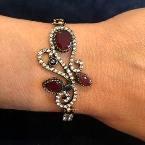 ANTIQUE LOOK BRACELET 😍 NWOT